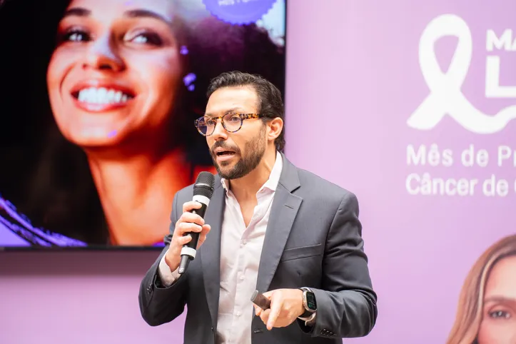 Médico ginecologista Fabiano Serra