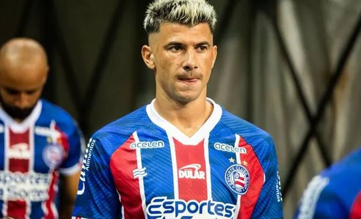 Imagem ilustrativa da imagem Mercado da bola: Bahia vê Everson distante e Vitória recusa proposta por Lucas Arcanjo