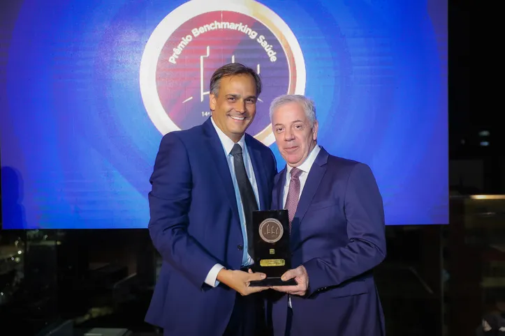 Carlos Cunha e Fernando Torelli em dia de premiação (Roberto Abreu)