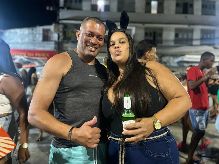 Camila Araújo e o esposo