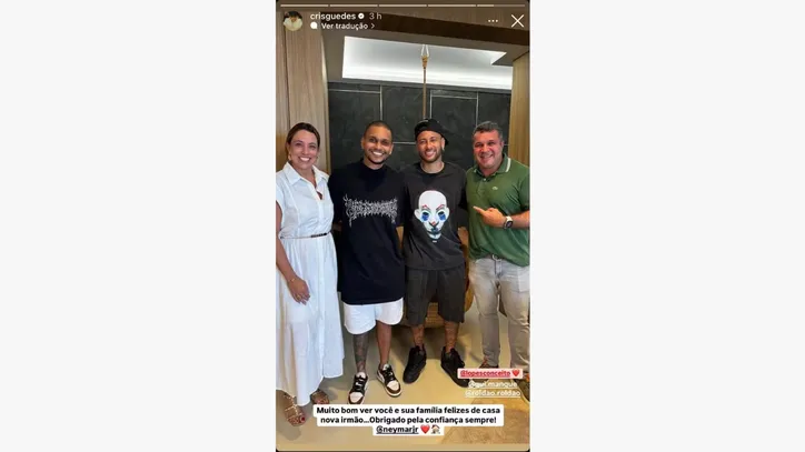 Imagem ilustrativa da imagem Neymar compra três mansões luxuosas em Santos; veja fotos