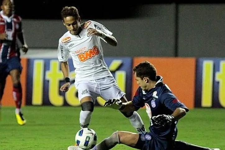 Duelo entre Bahia x Santos em 2011