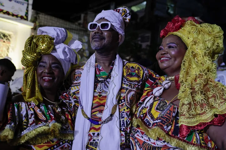 Os amigos Mônica Rosário, Márcio Santos e Solange Costa