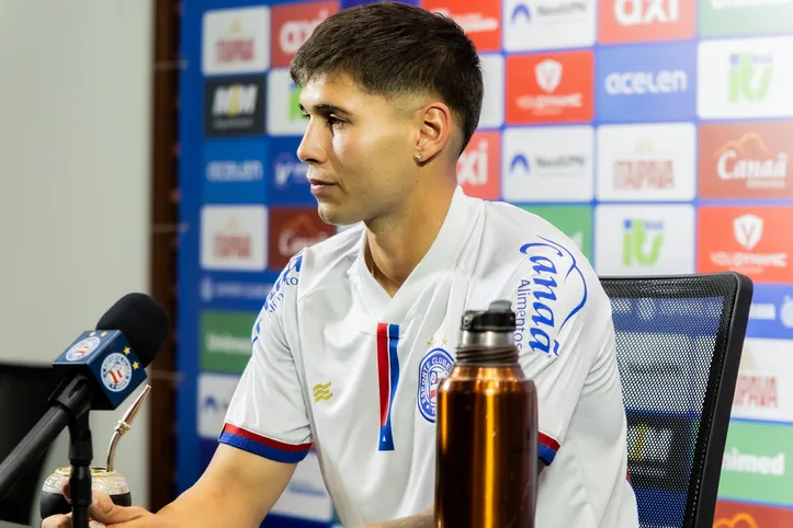 Ramos Mingo durante a entrevista coletiva de apresentação