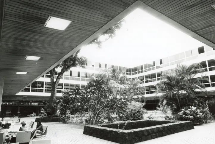 Quadrilátero da Biblioteca Central