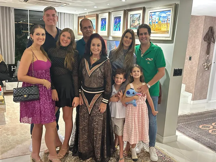 Família reunida para celebrar a vida de Paulo Ribeiro