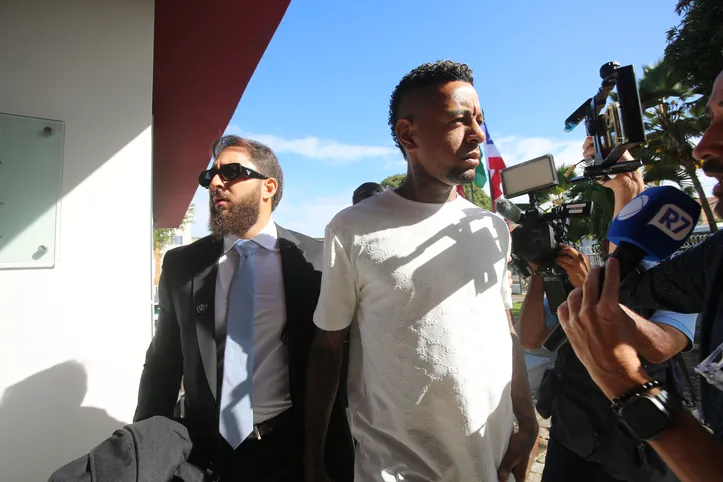 Iuri Shake em chegada ao fórum para júri popular que terminou com sua absolvição
