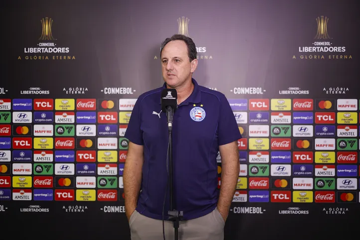 Rogério Ceni concedeu entrevista coletiva após o apito final