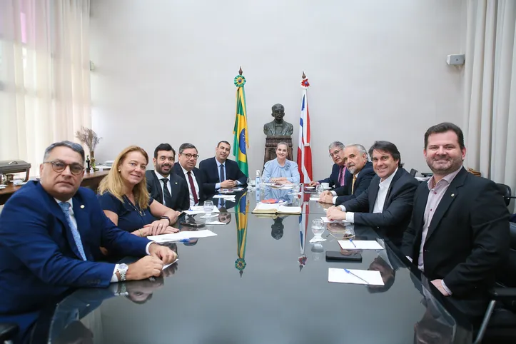 Reunião de líderes da Alba tem definido pauta de votação no plenário