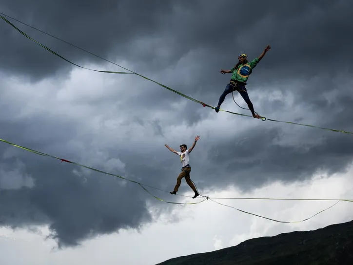 Matheus Vidal, atleta de slackline