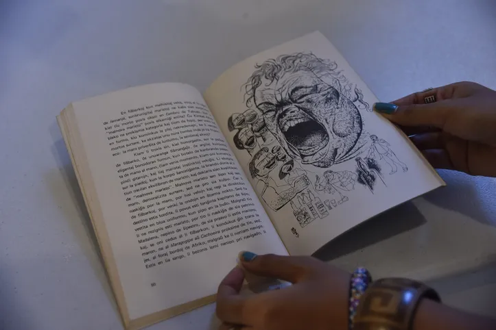 Livro no idioma esperanto