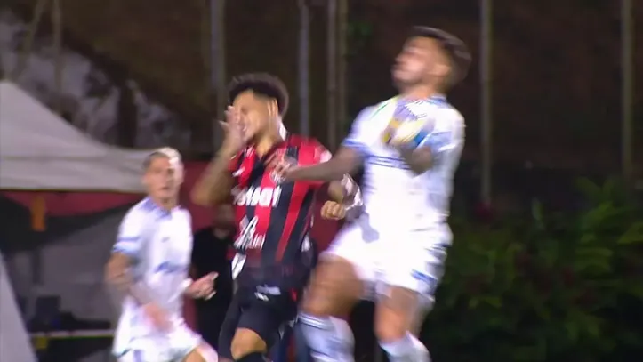 Gol do Cruzeiro teve toque de mão na origem