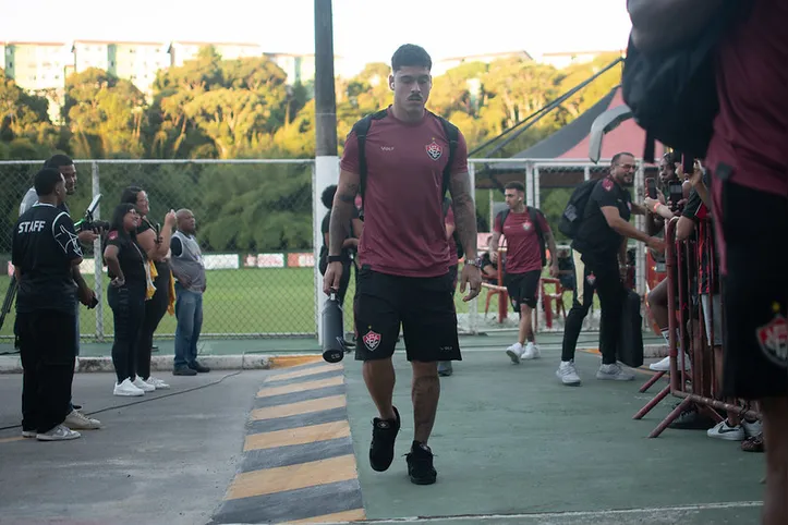Lucas Halter tem sido o principal zagueiro do Vitória