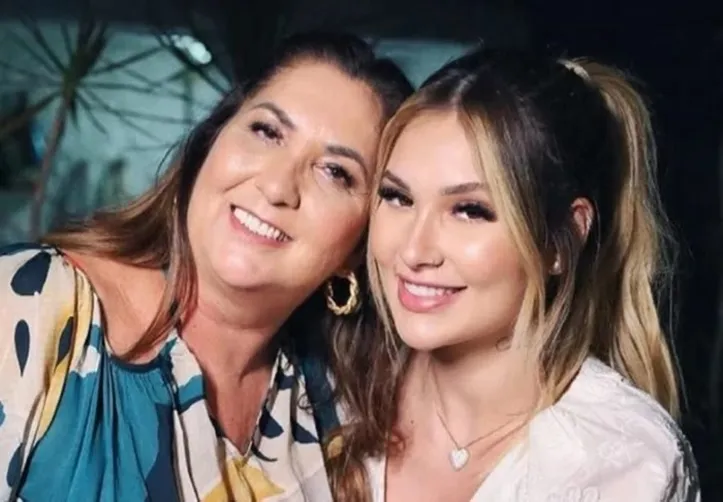 Mãe de Virginia pede apartamento e surpreende: "Para um jantarzinho"
