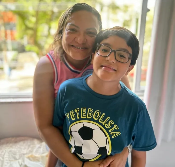 Orgulhosa Clecia Fonseca e seu filhão Lucas
