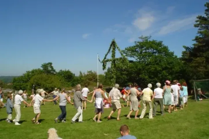 Celebração do solstício de verão em Årsnäs,Suécia