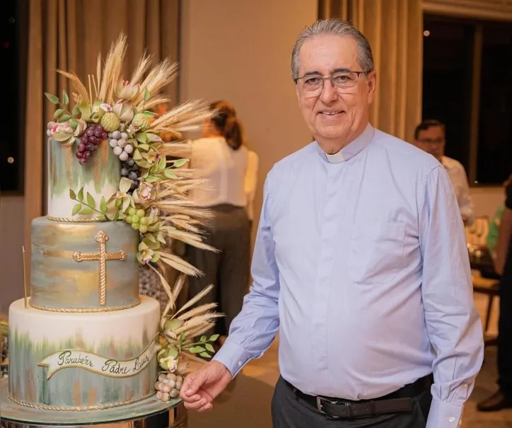 Padre Luís Simões completa mais uma primavera