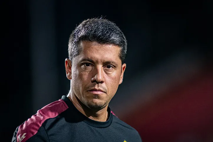 Técnico Thiago Carpini