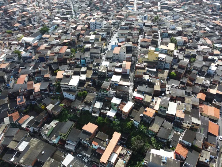 Pernambués é 2ª maior favela da Bahia e a 11ª do Brasil