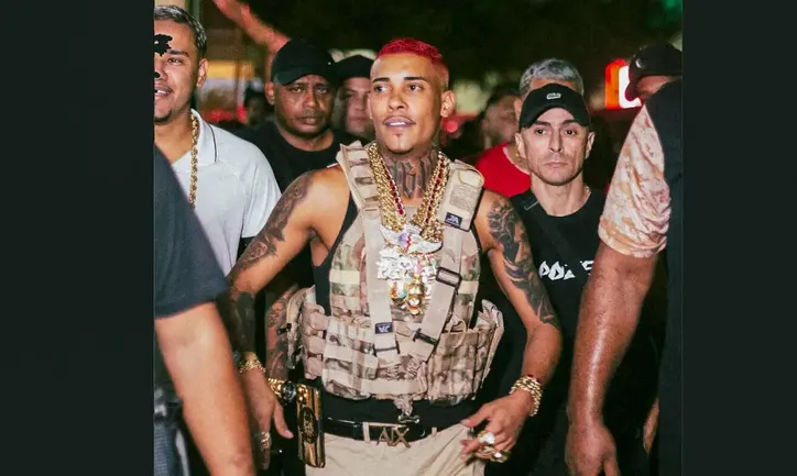 Conheça as músicas do MC Poze que fazem apologia ao crime organizado