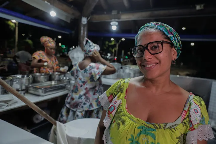 Juçara Santos aprendeu o ofício com a mãe, ainda na adolescência