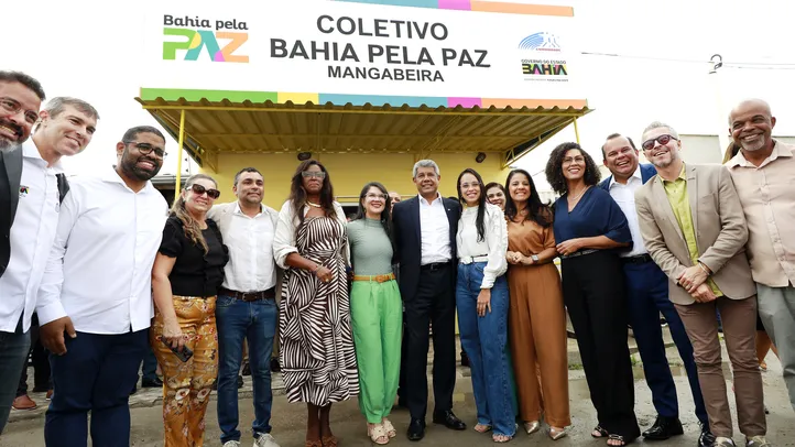 Coletivo Bahia Pela Paz no bairro de Mangabeira, em Feira de Santana