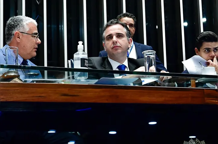 Pacheco é  presidente do Senado