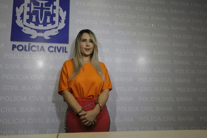 Jasiane Silva Teixeira (Dona Maria)