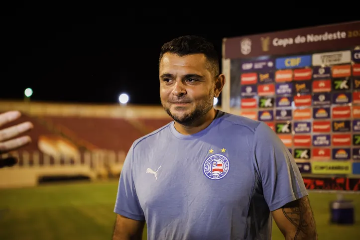 Leonardo Galbes, técnico da equipe sub-20, comandou o Bahia no Batistão.