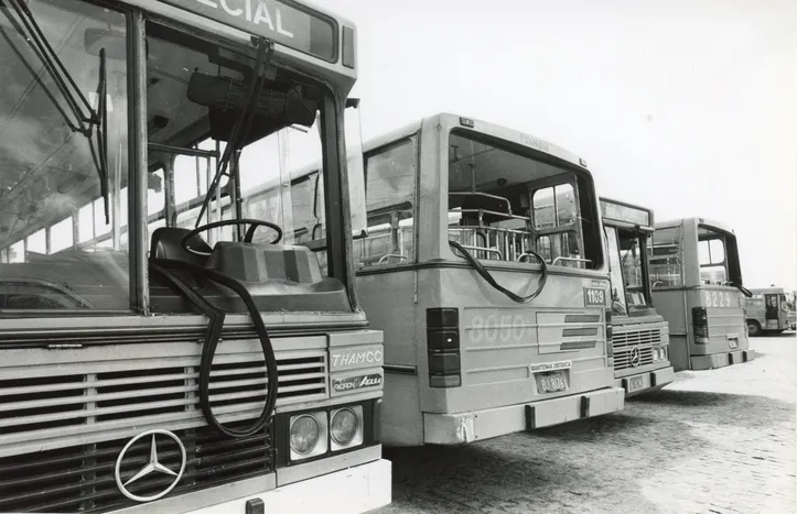 Ônibus apedrejados em Salvador, em 1992