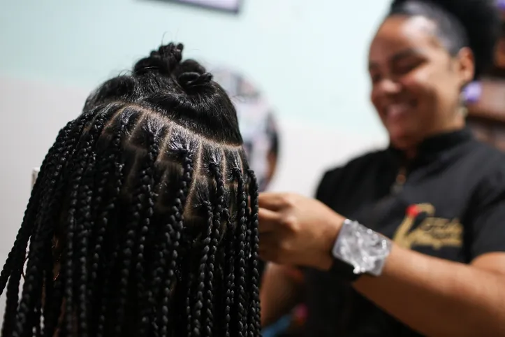 Trancistas são oficializadas como profissionais