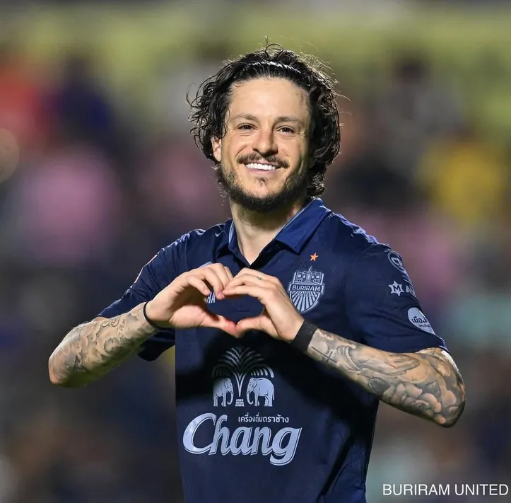 Lucas Crispim interessa ao Vitória