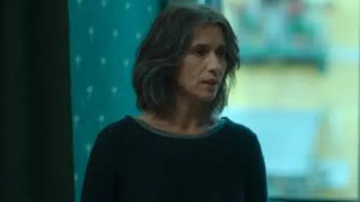 Imagem ilustrativa da imagem A nova série da Netflix sobre espionagem e segredos para maratonar agora