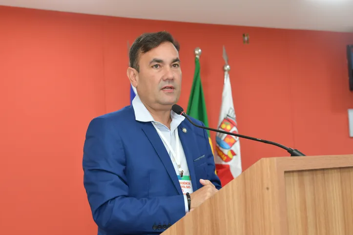 Prefeito de Alagoinhas, Gustavo Carmo (PSD)