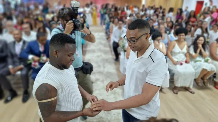 Bernardo e Elivelton oficializarm a união em 12 de julho de 2024, um mês após o nascimento do filho