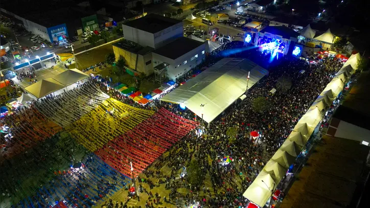 Em Vitoria da Conquista tem show, quadrilha, comercio e culinária típica