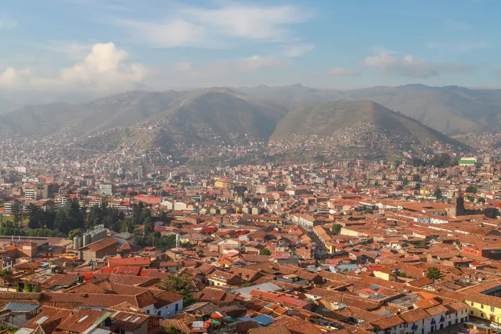 Cidade peruana de Cusco é o principal destino dos passageiros que embarcam na maior linha de ônibus do mundo