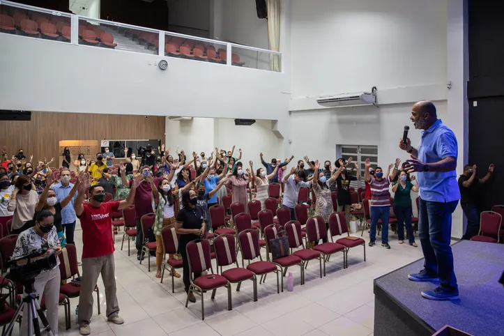 Culto na Igreja Evangélica Verbo da Vida, na Boca do Rio
