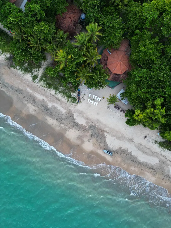 Imagem ilustrativa da imagem Cumuruxatiba: Refúgio Natural no Litoral Sul da Bahia