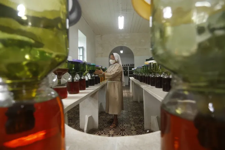 Irmã Lourdes em ação