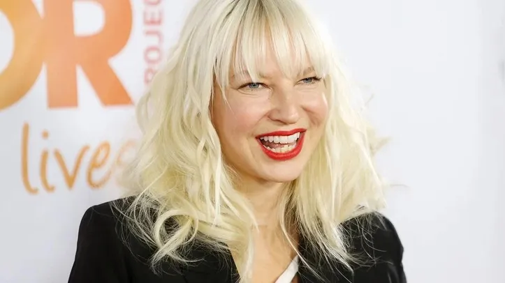 Sia: "Somente nos últimos dois anos eu me tornei totalmente, totalmente eu mesma”