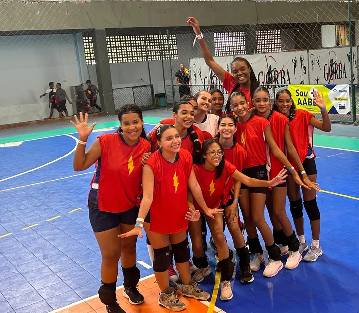 Fabiana Claudino na Liga Nescau