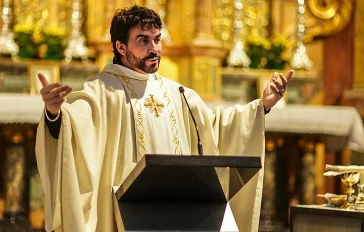Escândalo! Fábio de Melo é denunciado ao Vaticano após polêmica