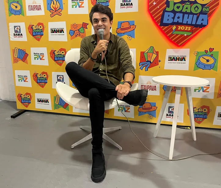 Cantor Pedro Libre no São João do Parque de Exposições