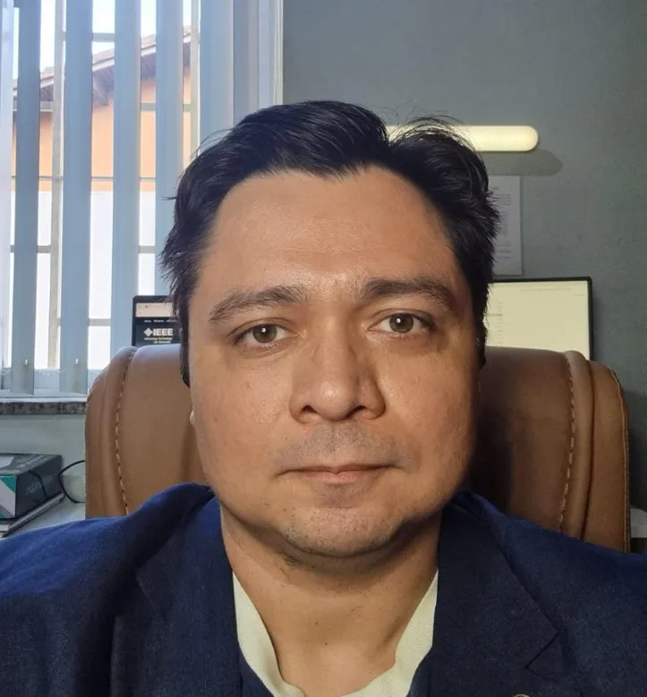 Otávio Chase, Membro Senior do Instituto de Engenheiros Eletricistas e Eletrônicos (IEEE)