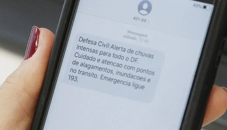 Imagem ilustrativa da imagem Sistema de alerta da Defesa Civil será testado na Bahia neste sábado