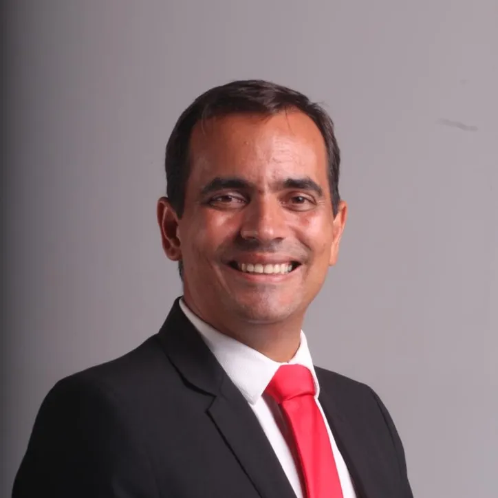 Deivid Lorenzo, reitor da UCSal