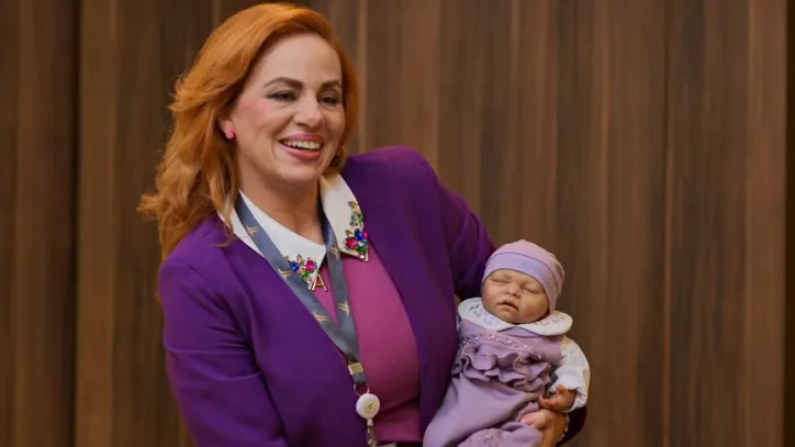 Bebê reborn em novela é criticado