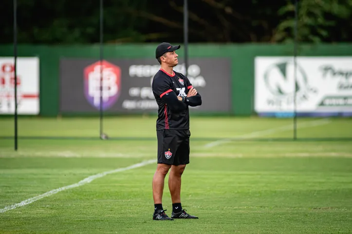 Thiago Carpini em treinamento no CT Manoel Pontes Tanajura