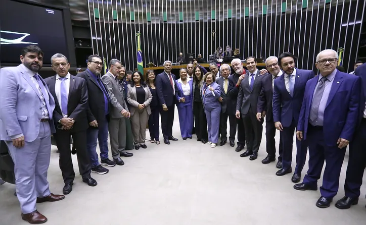 Bancada baiana na Câmara dos Deputados na sessão do 2 de Julho